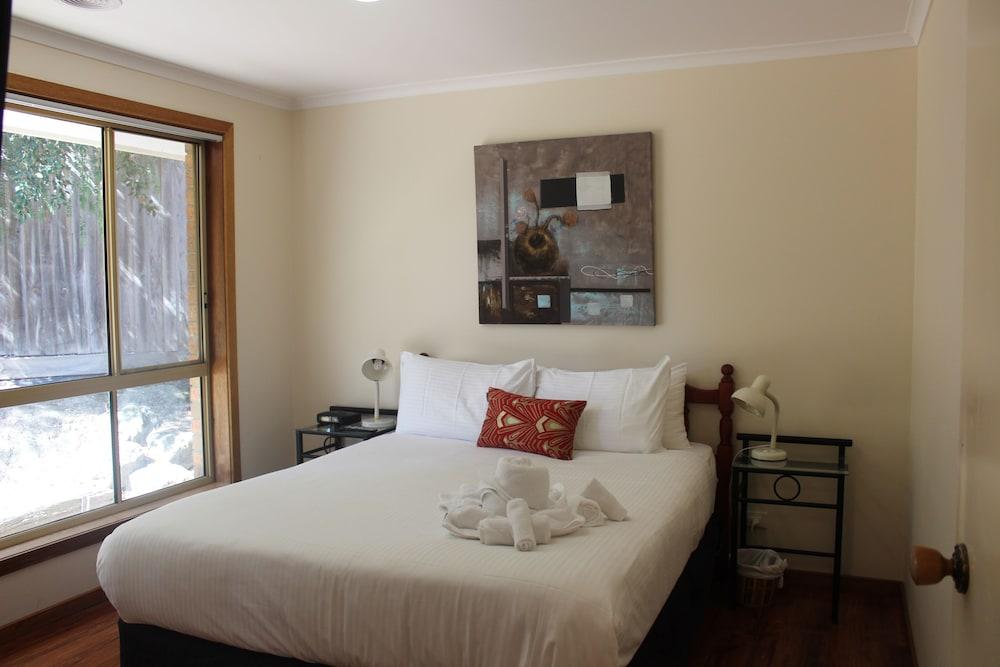 Australian Home Away @ Doncaster Anderson Creek 2