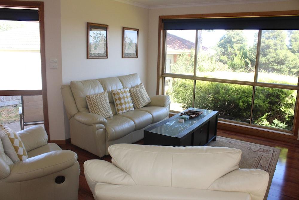 Australian Home Away @ Doncaster Anderson Creek 2