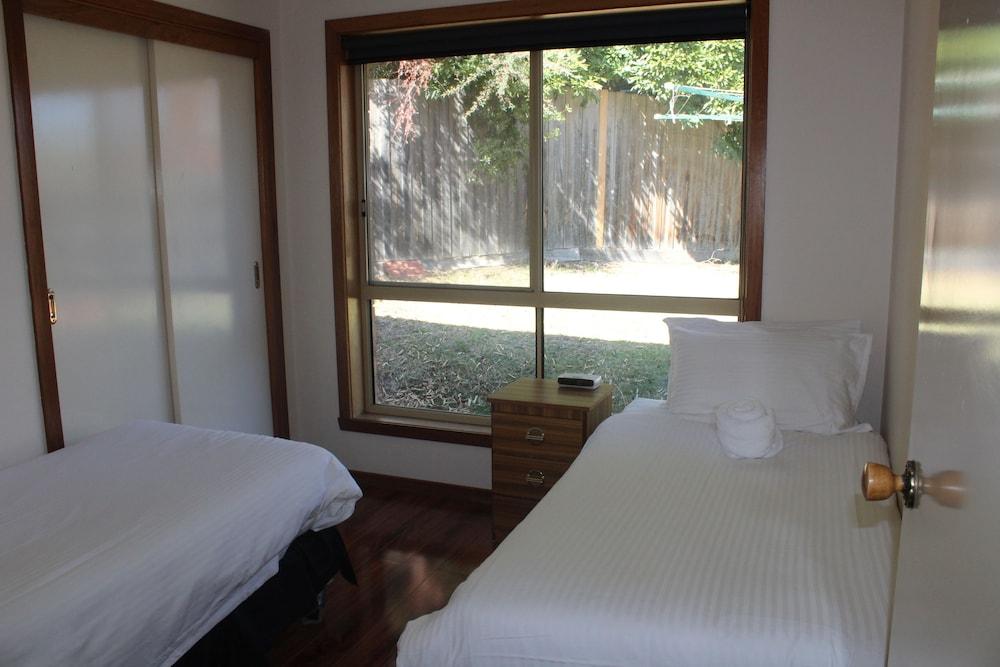 Australian Home Away @ Doncaster Anderson Creek 2