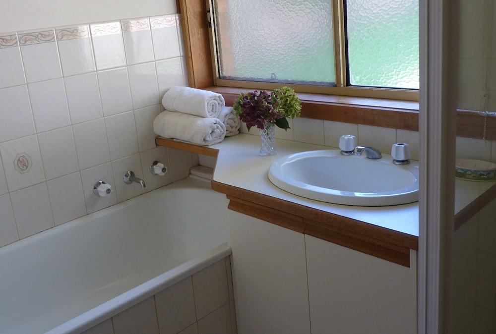 Australian Home Away @ Doncaster Anderson Creek 2