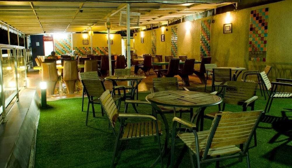 Siesta Hinjewadi Lxia Hotel