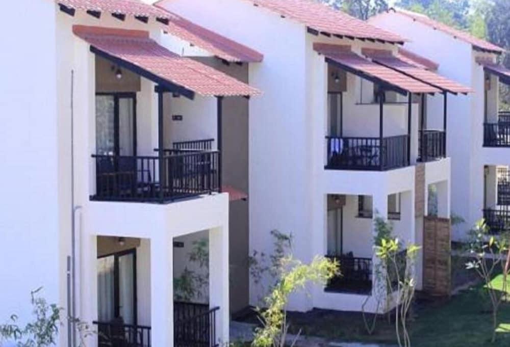 Club Mahindra Kanha