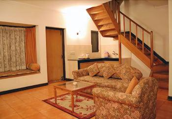 Woodsvilla Residency