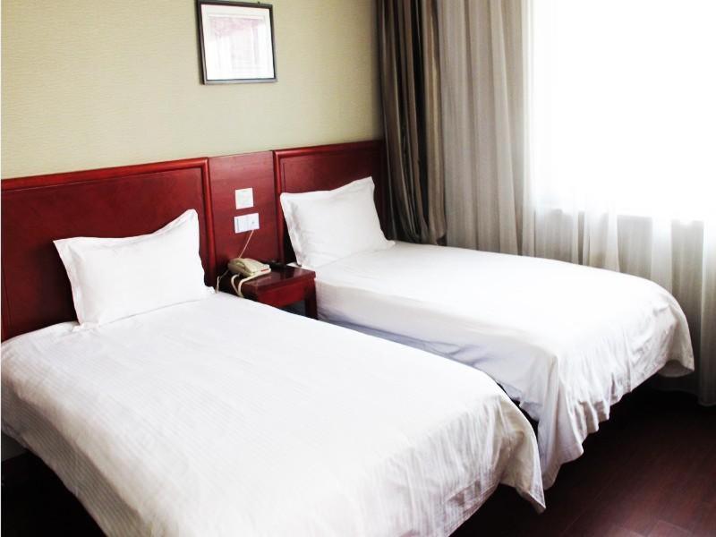 GreenTree Inn Guilin Xiangshan District Railway Station Hotel
