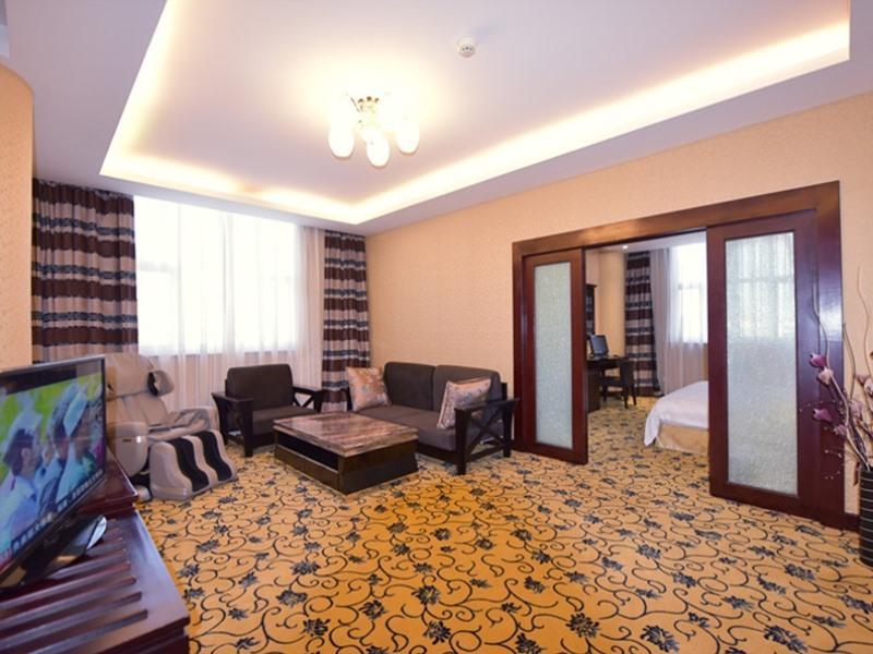 GreenTree Inn Guilin Xiangshan District Railway Station Hotel