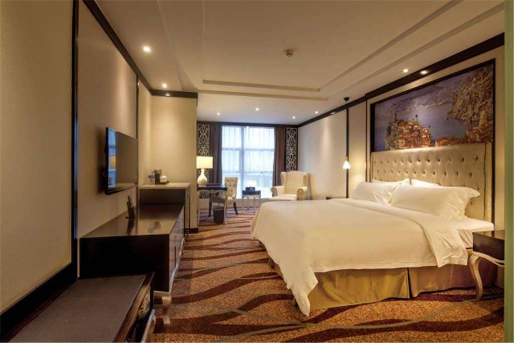 Days Inn Chongqing Guangyu