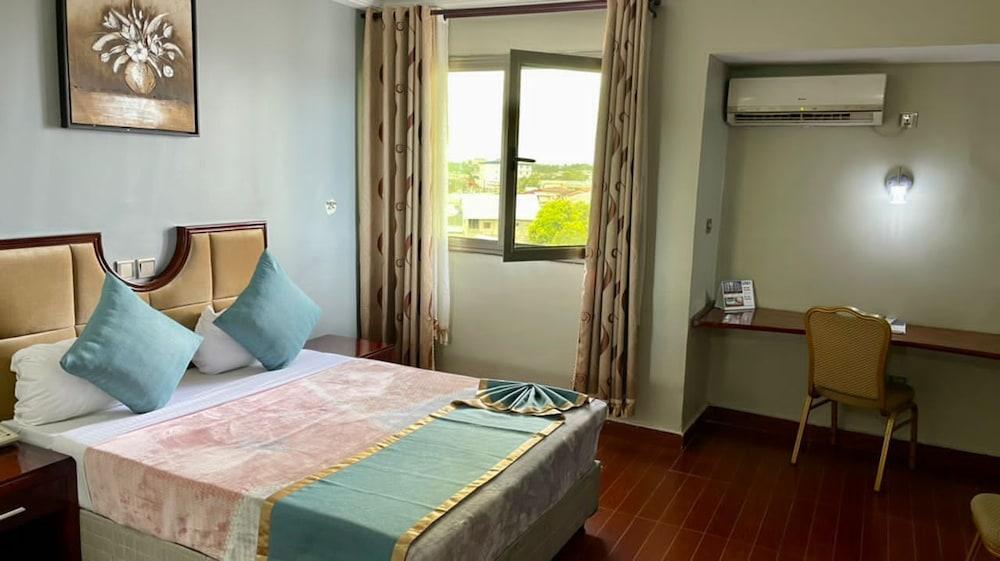 DK Hotel