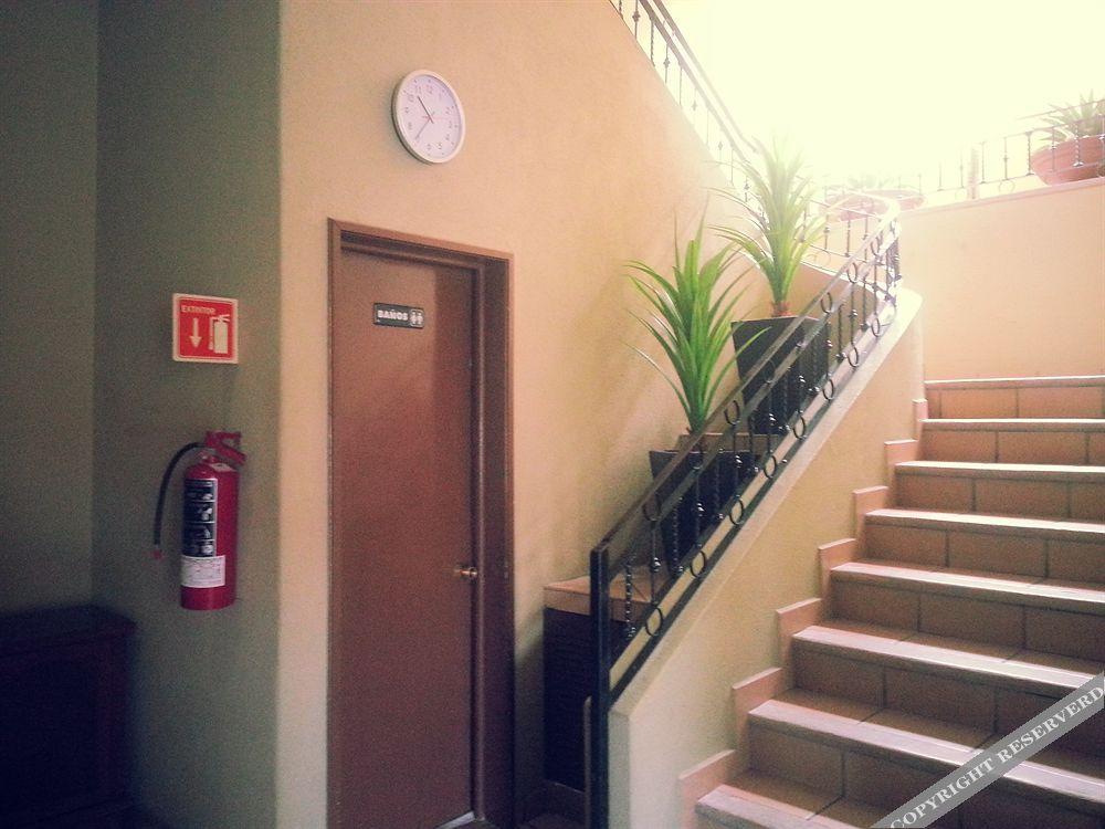 Hotel Plaza Los Arcos