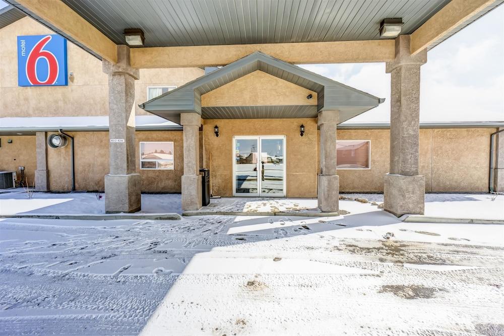 Motel 6 Innisfail AB