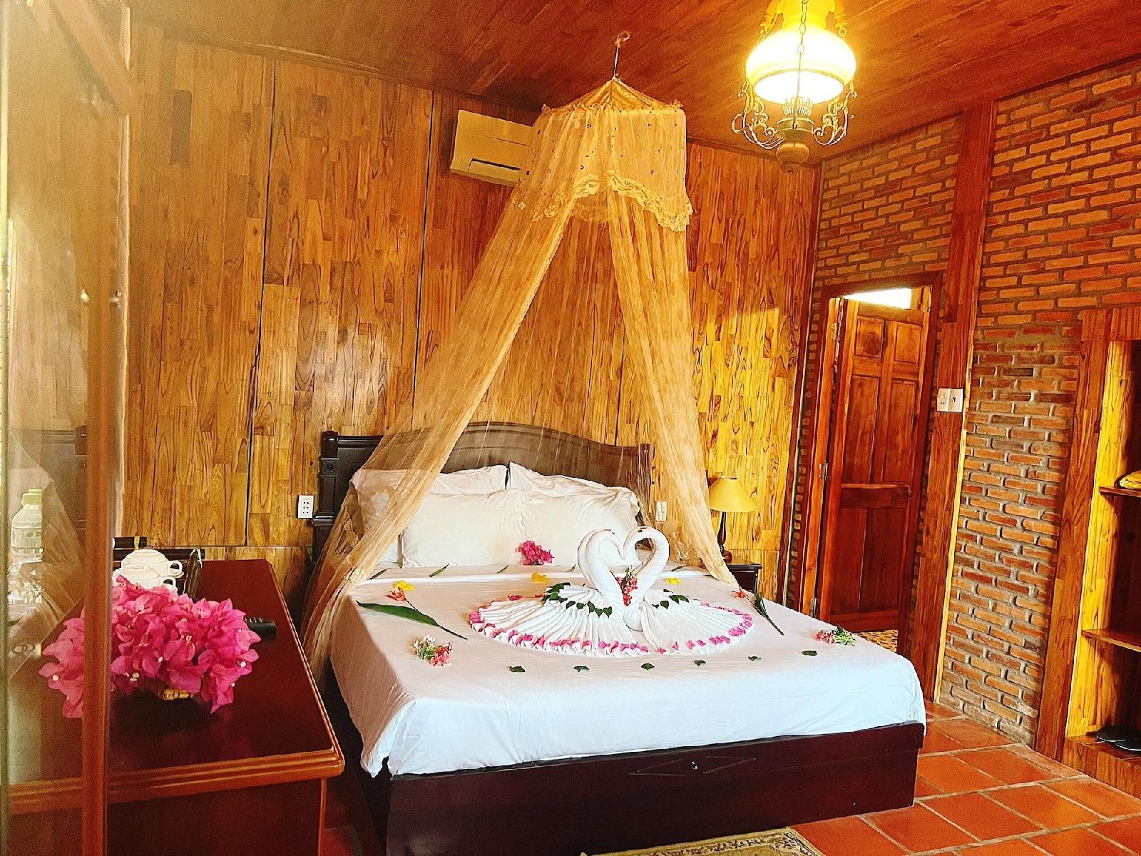 Chez Carole Resort
