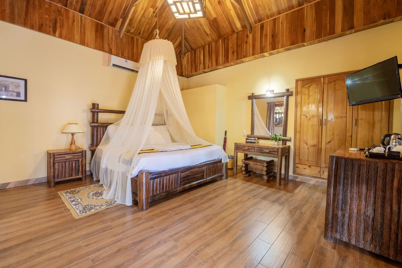 Chez Carole Resort
