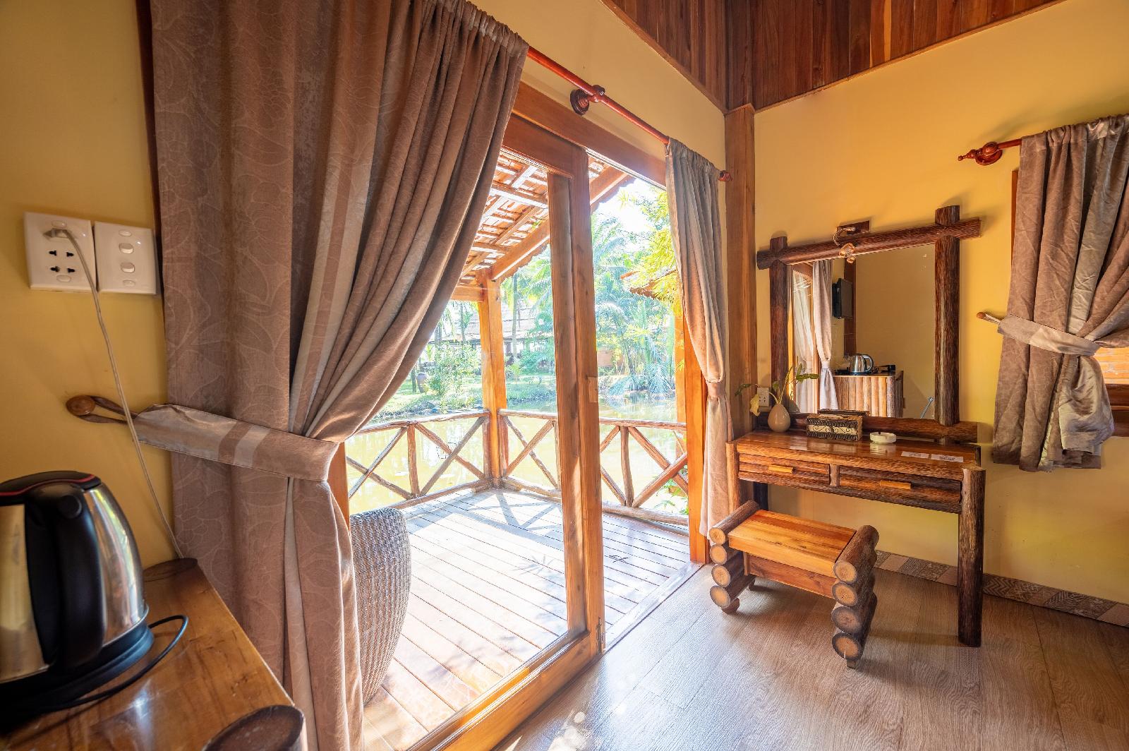 Chez Carole Resort