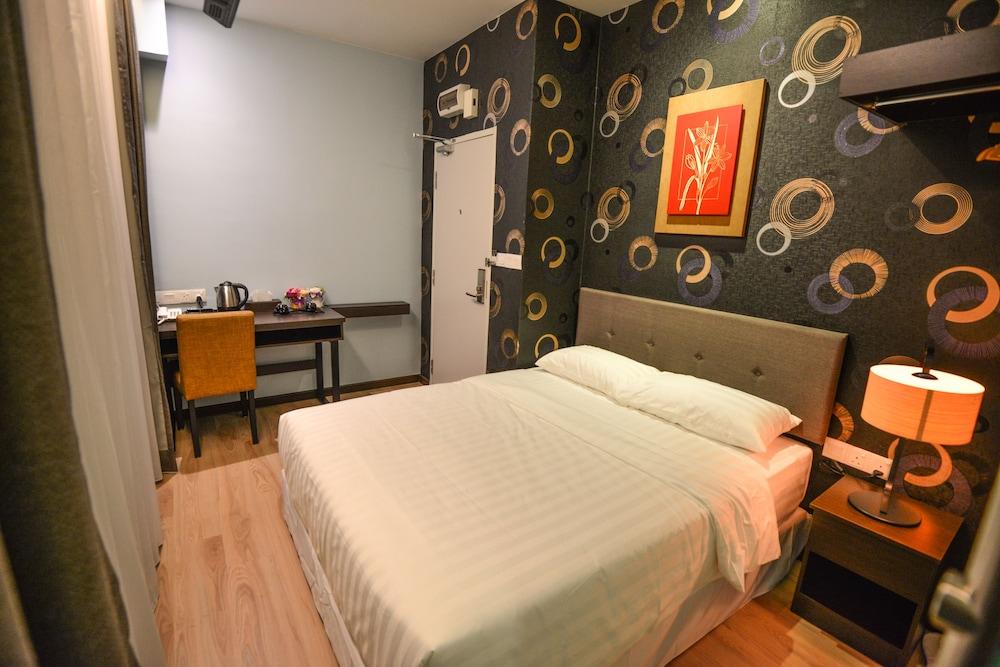 Hazzana Boutique Hotel