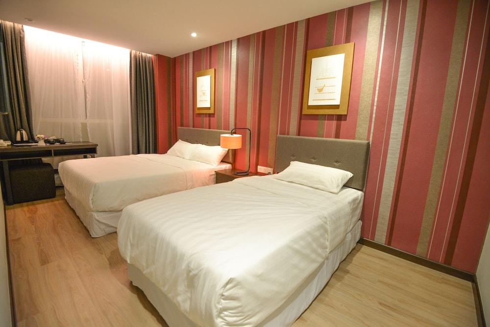 Hazzana Boutique Hotel