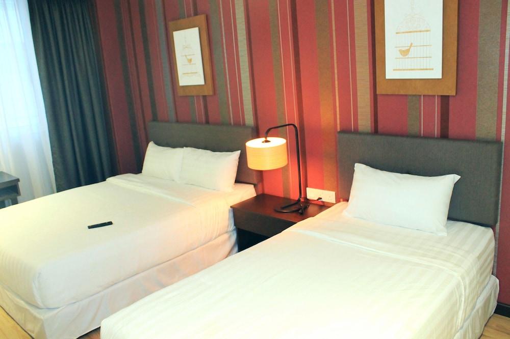 Hazzana Boutique Hotel