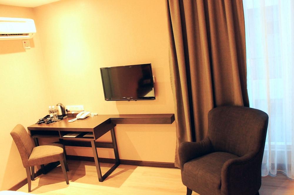 Hazzana Boutique Hotel