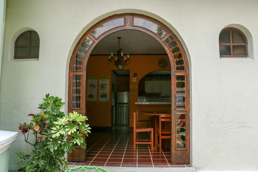 Villa Serena Escalon