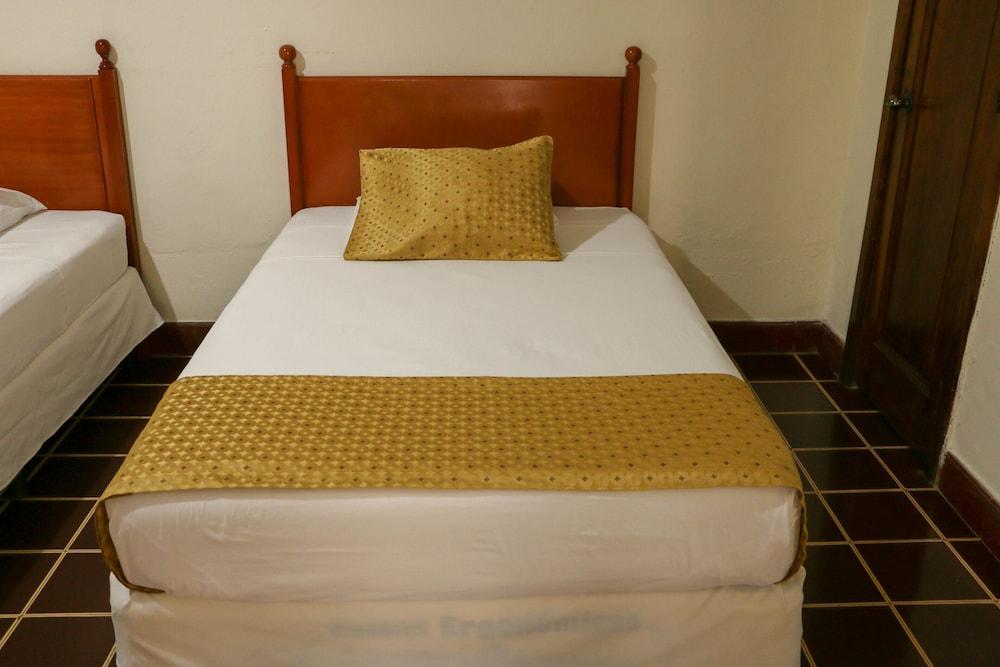 Villa Serena Escalon