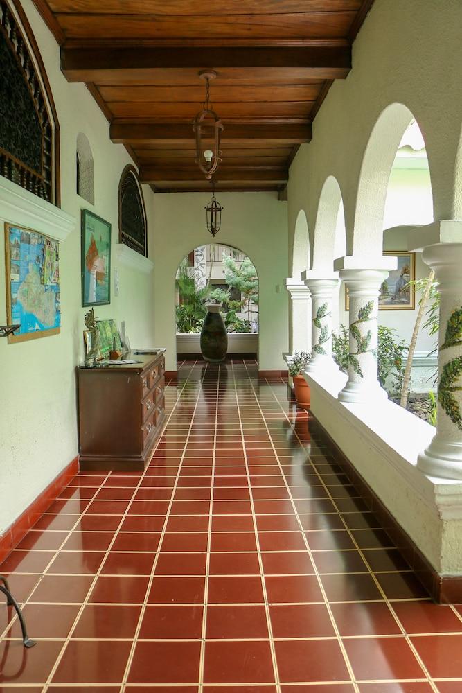 Villa Serena Escalon