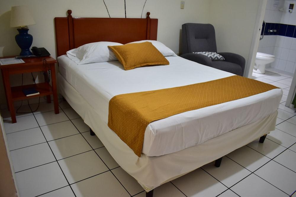 Villa Serena San Benito