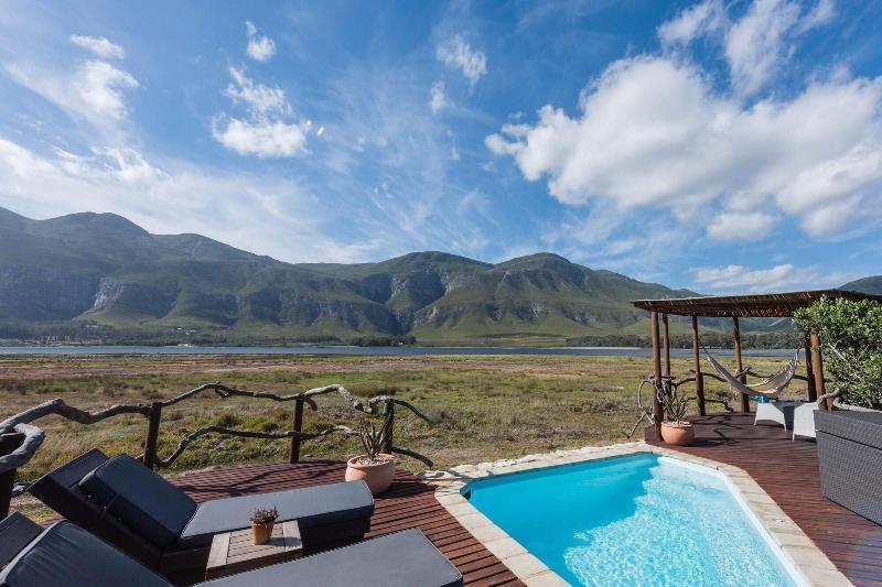 Mosaic Lagoon Lodge