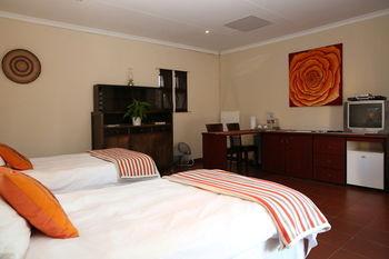 Avoca Lodge