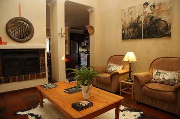 Avoca Lodge
