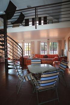Avoca Lodge