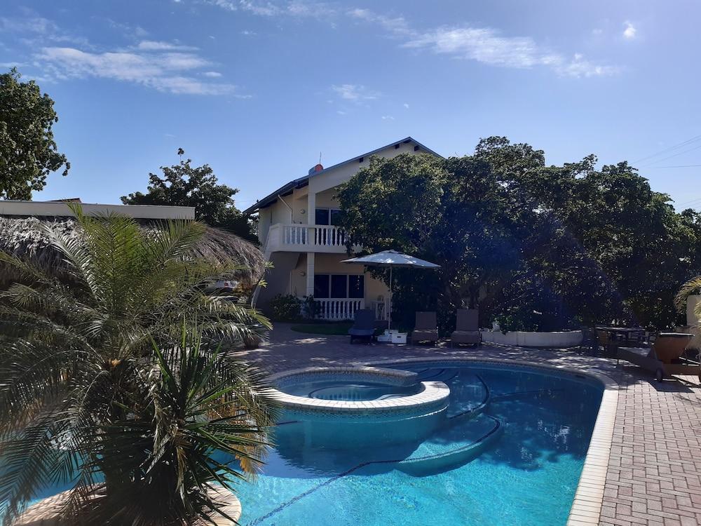 Wayaca Mini Resort