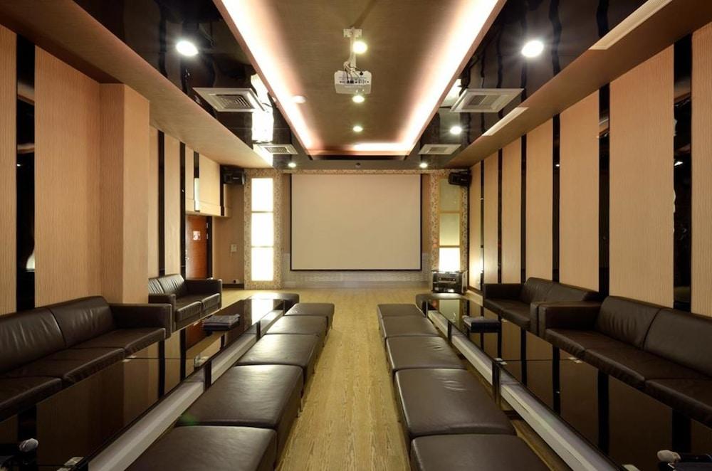 Hotel Modern Puli