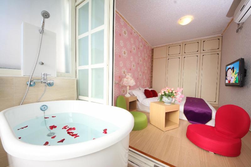 Avica B&B