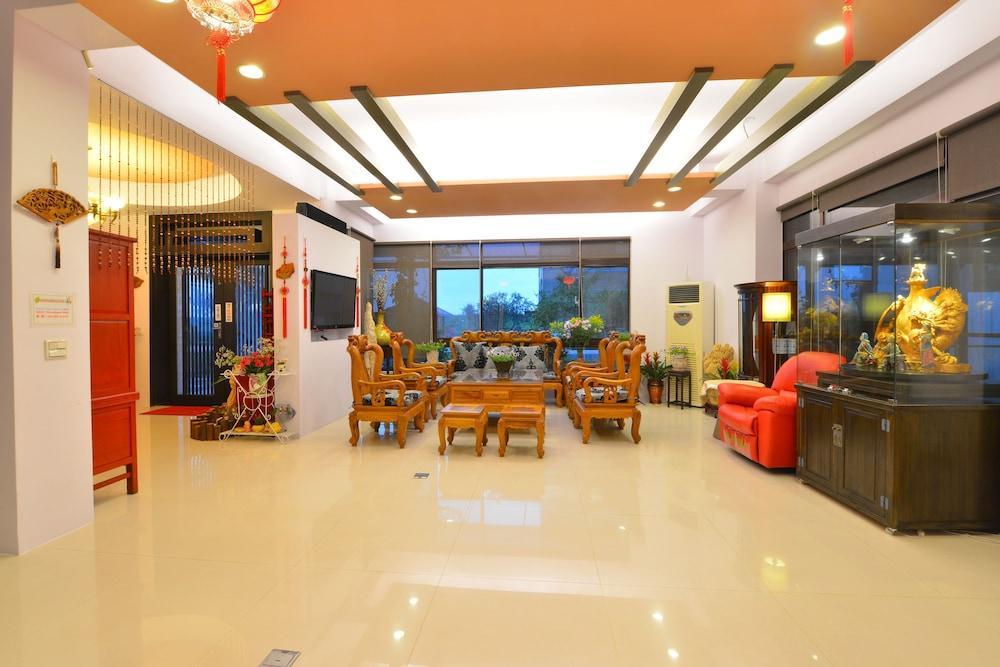 Riverbank B&B
