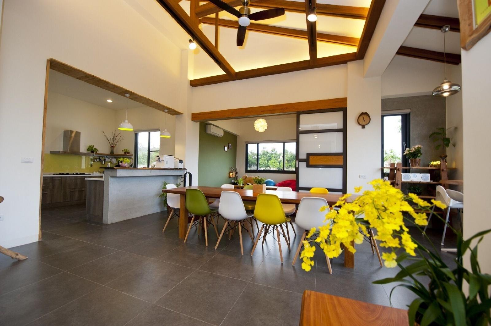 The Tree Bed and Breakfast