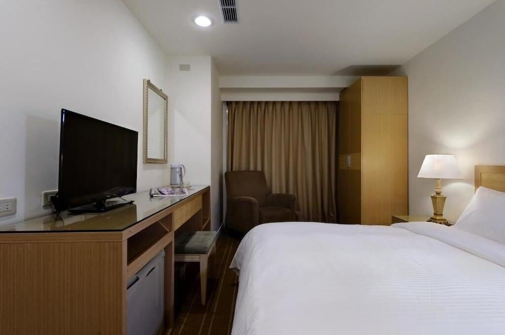 Nei Jiang Hotel