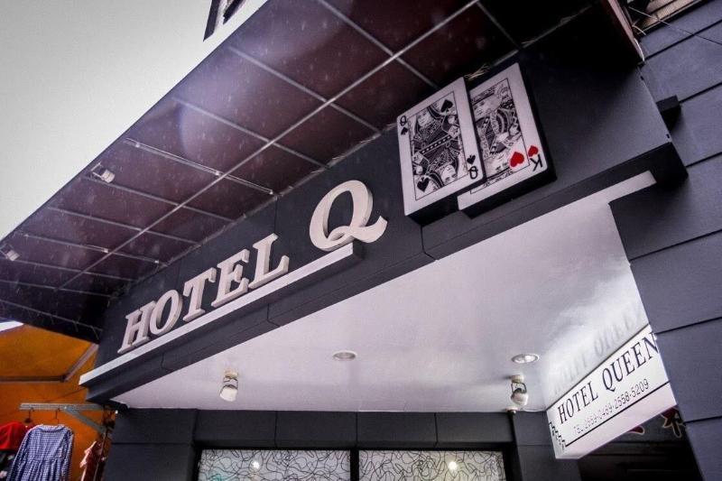 Queens Hotel