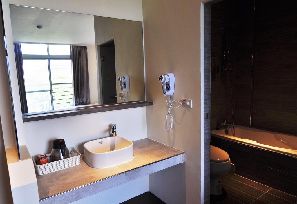 Martin Wales Hotel Kenting