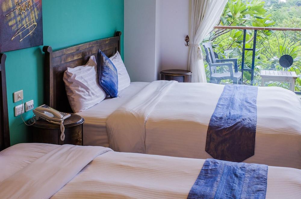 Seasons Bali Fashion Inn