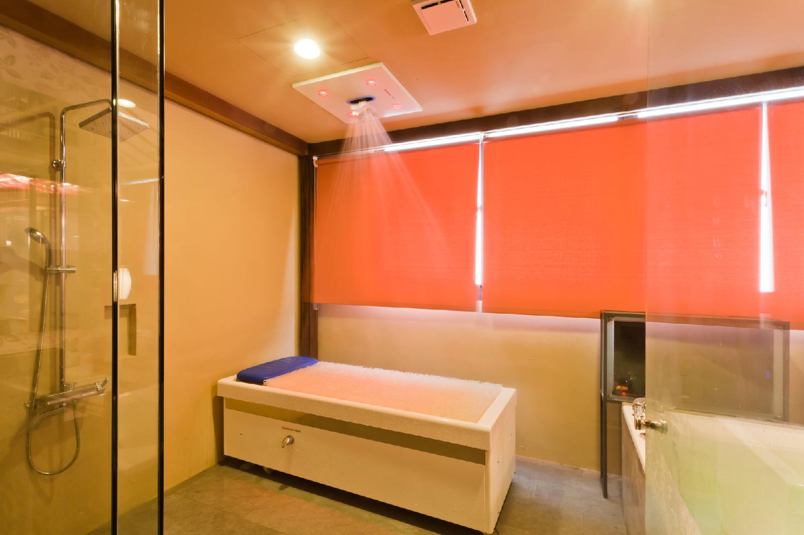 Tianxiaju Motel