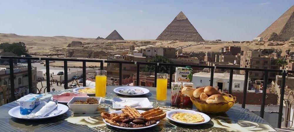 Pyramids Plateau Inn