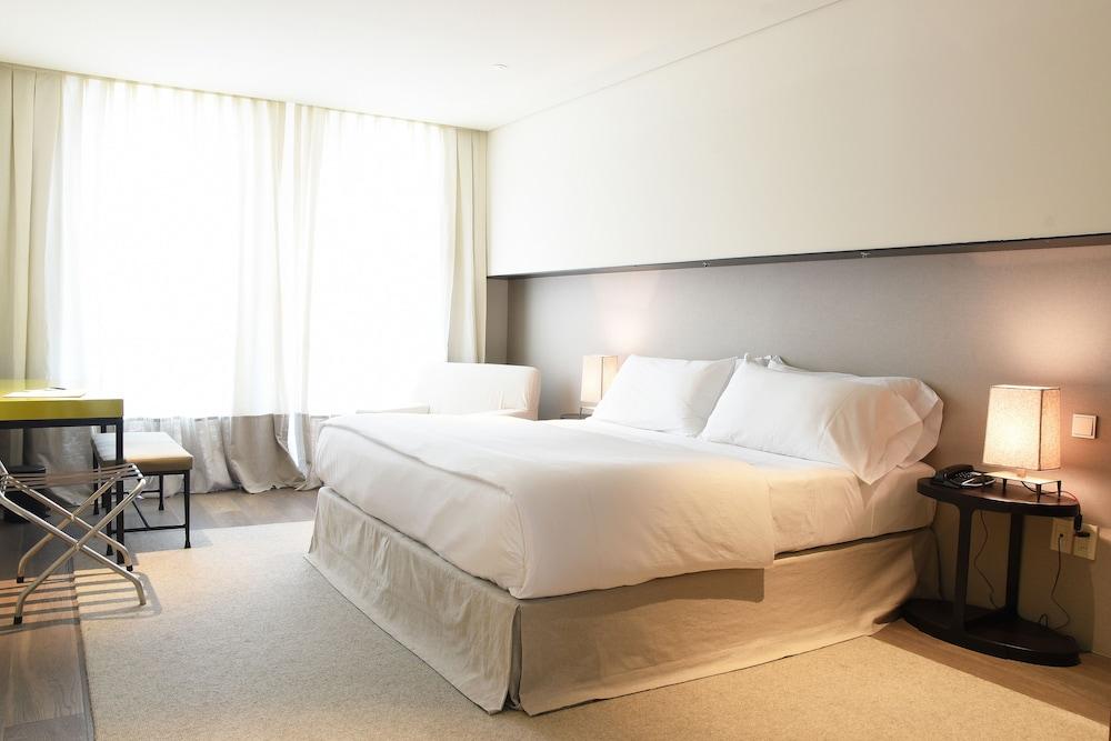 Oliva Luxury Hotel