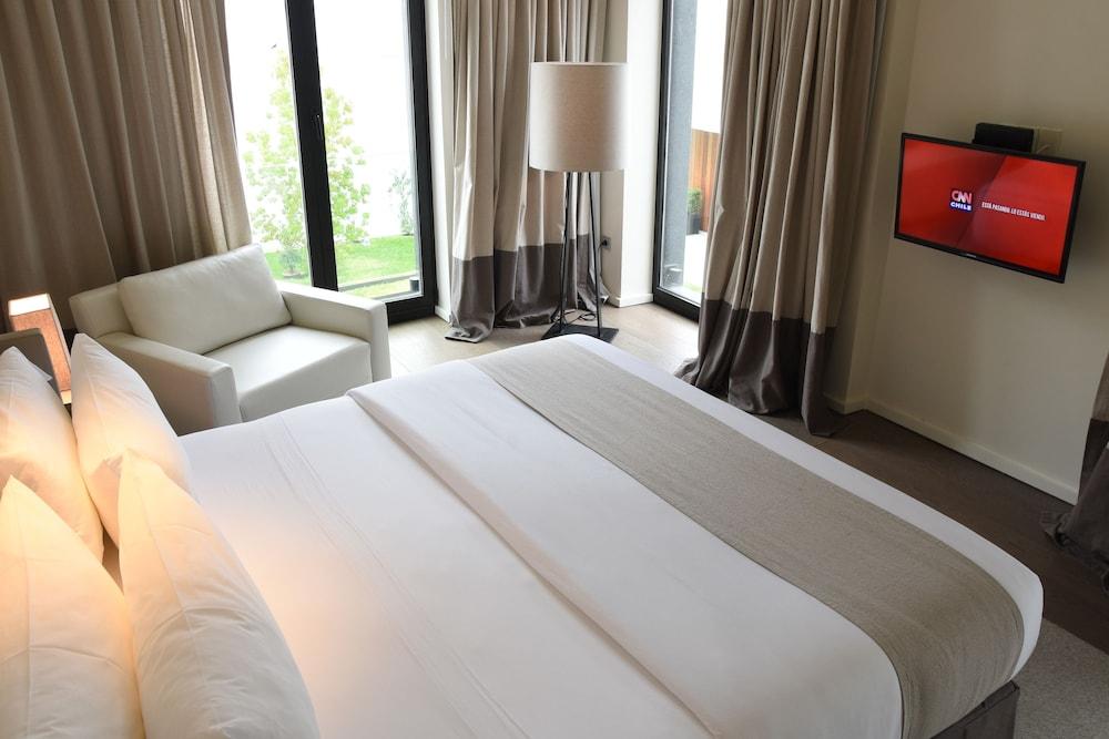 Oliva Luxury Hotel