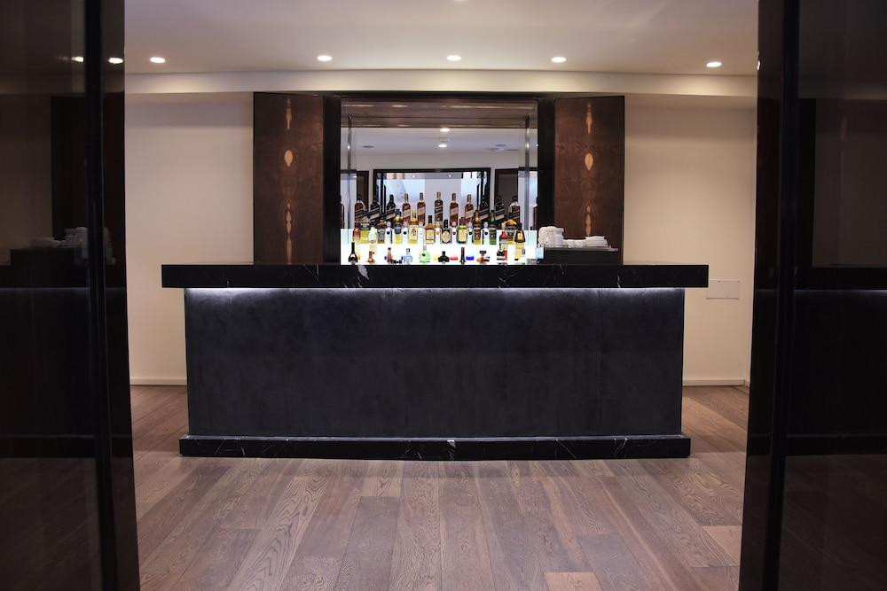 Oliva Luxury Hotel