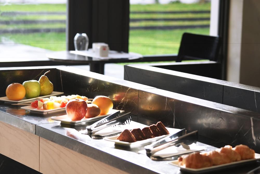 Oliva Luxury Hotel