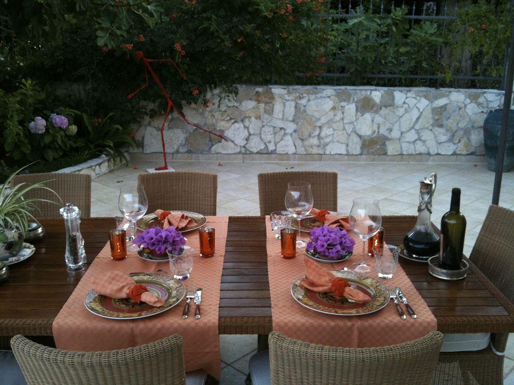 Villa Almadria