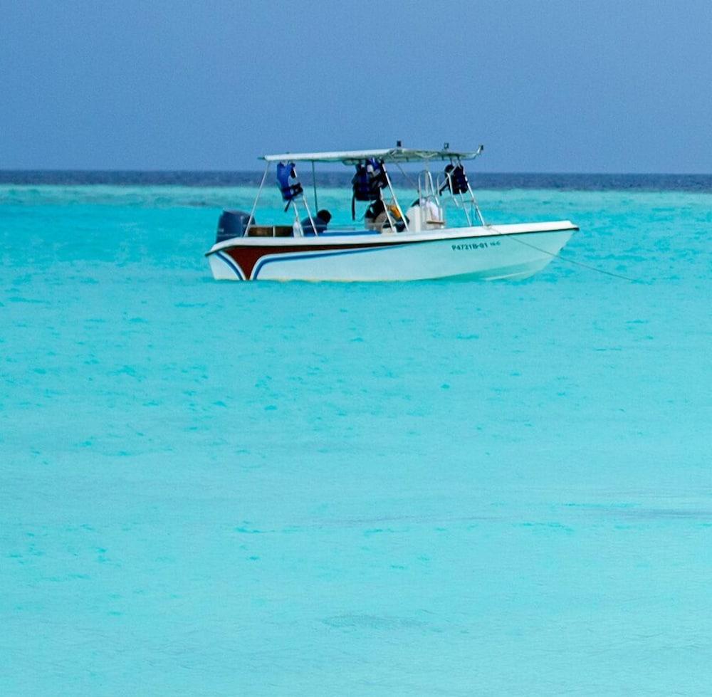 Perla Dhangethi