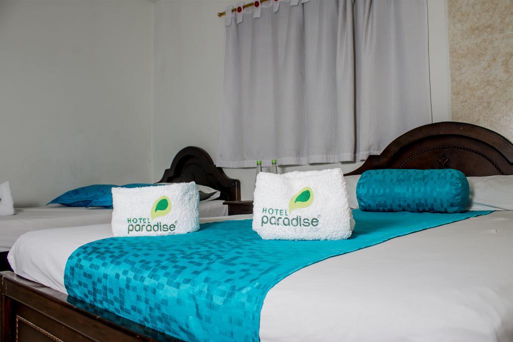 Hotel Paradise La 33