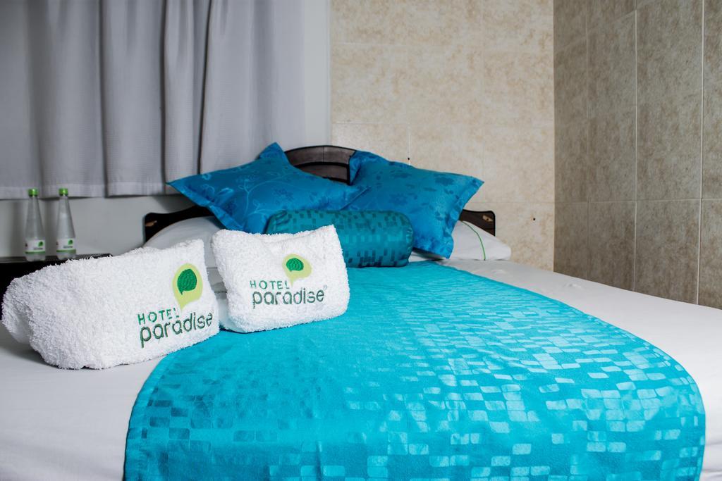 Hotel Paradise La 33