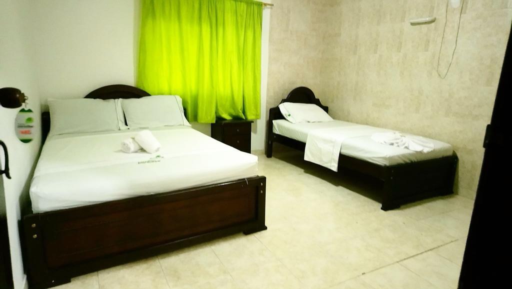 Hotel Paradise La 33