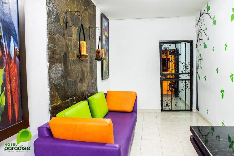 Hotel Paradise La 33