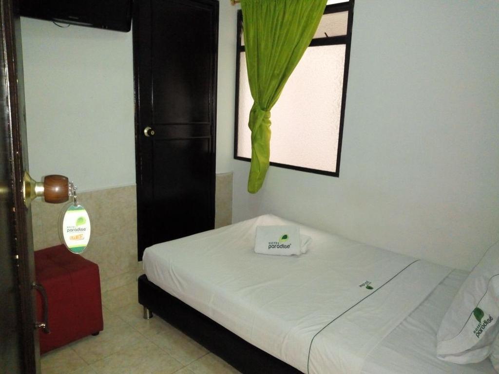 Hotel Paradise La 33